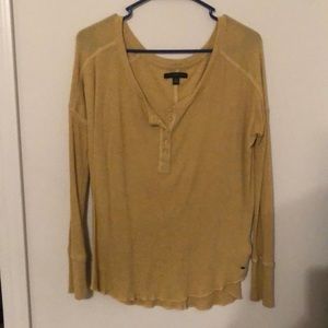 American Eagle - mustard color Henley tee